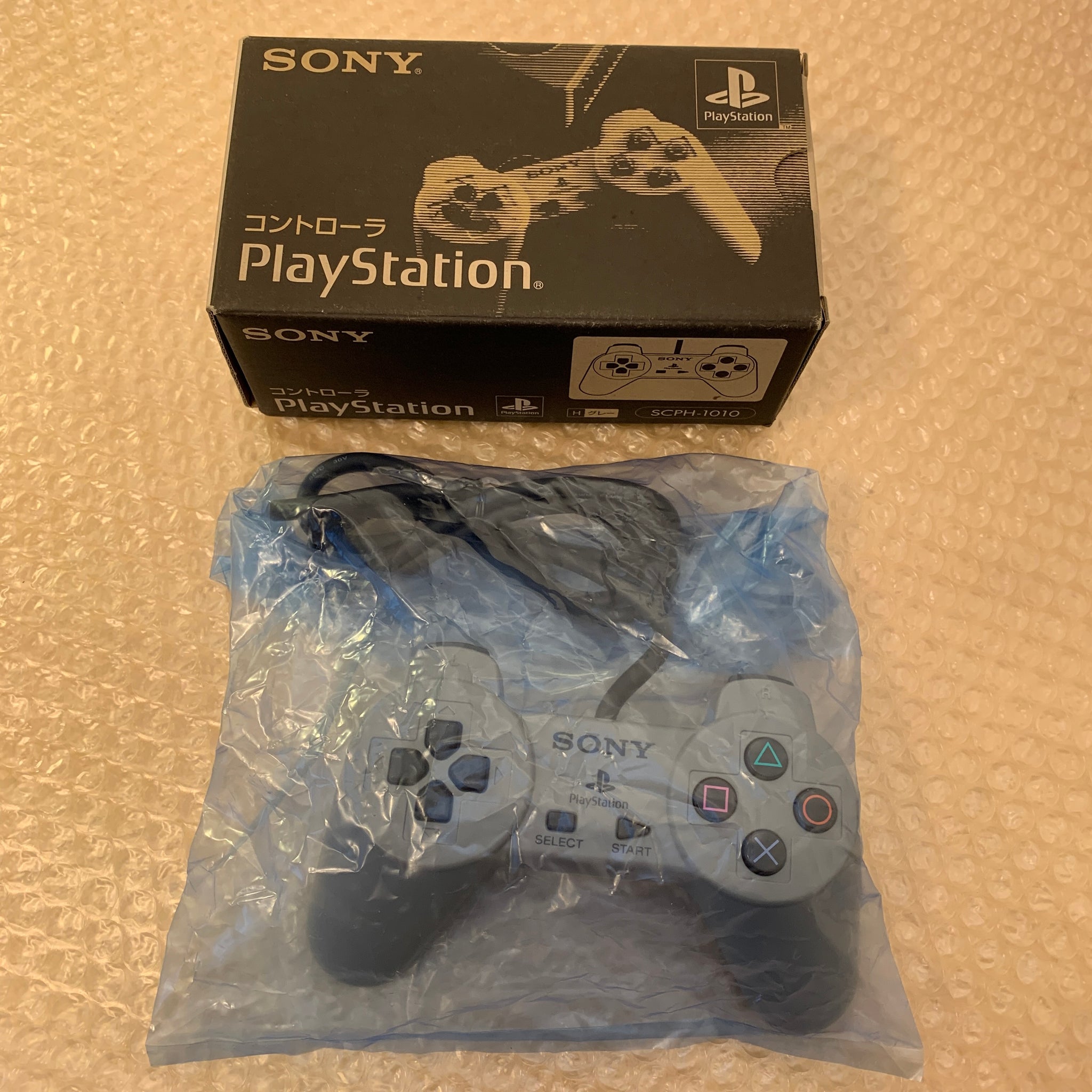 Vintage Sony Playstation 1 PS1 Controller SCPH-1080 E Boxed 